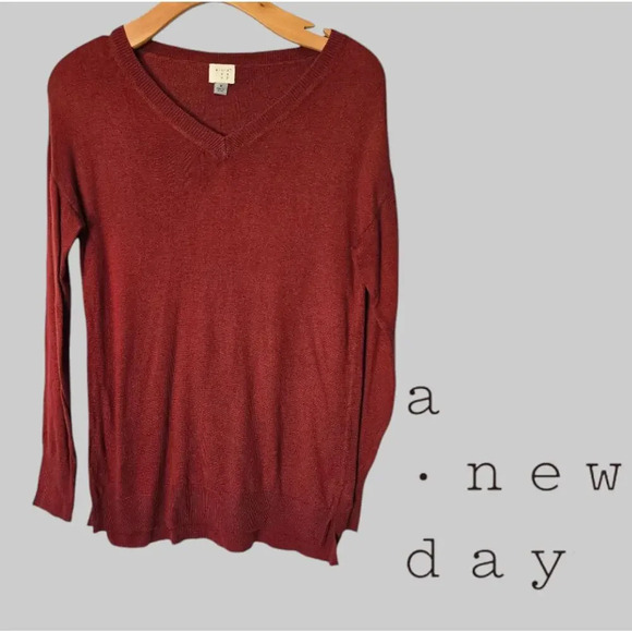 A new day women's rust VNeck long sleeve sweater  - medium - Picture 10 of 10